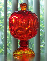 090821_curio_cabinet_antique_lockets001010.jpg